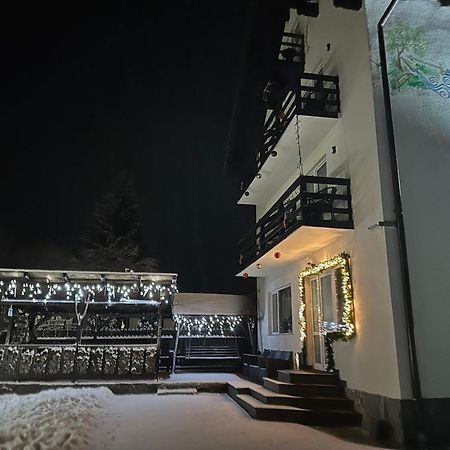 Casuta De Langa Izvor Hotel Moeciu De Sus Bagian luar foto