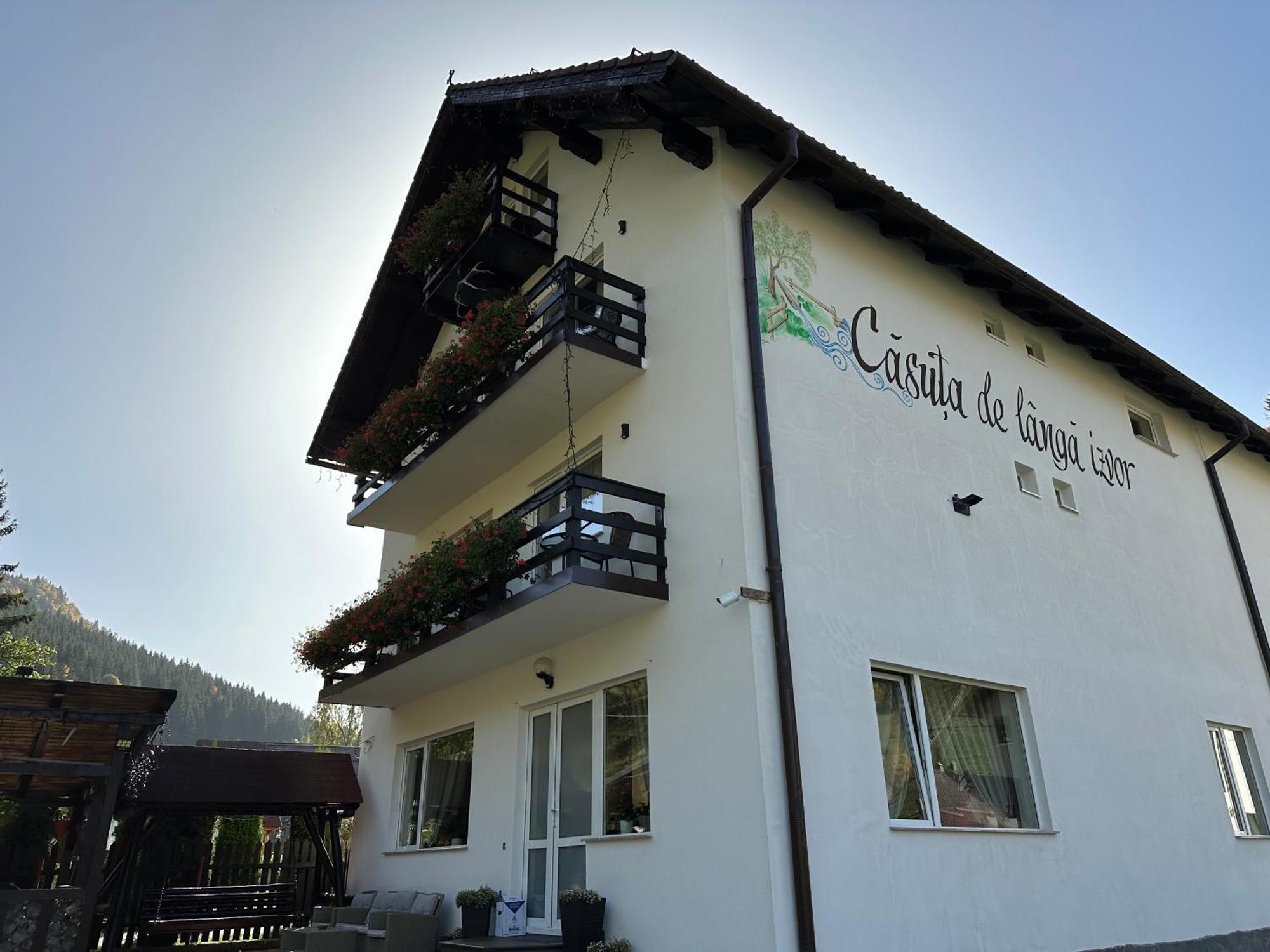 Casuta De Langa Izvor Hotel Moeciu De Sus Bagian luar foto