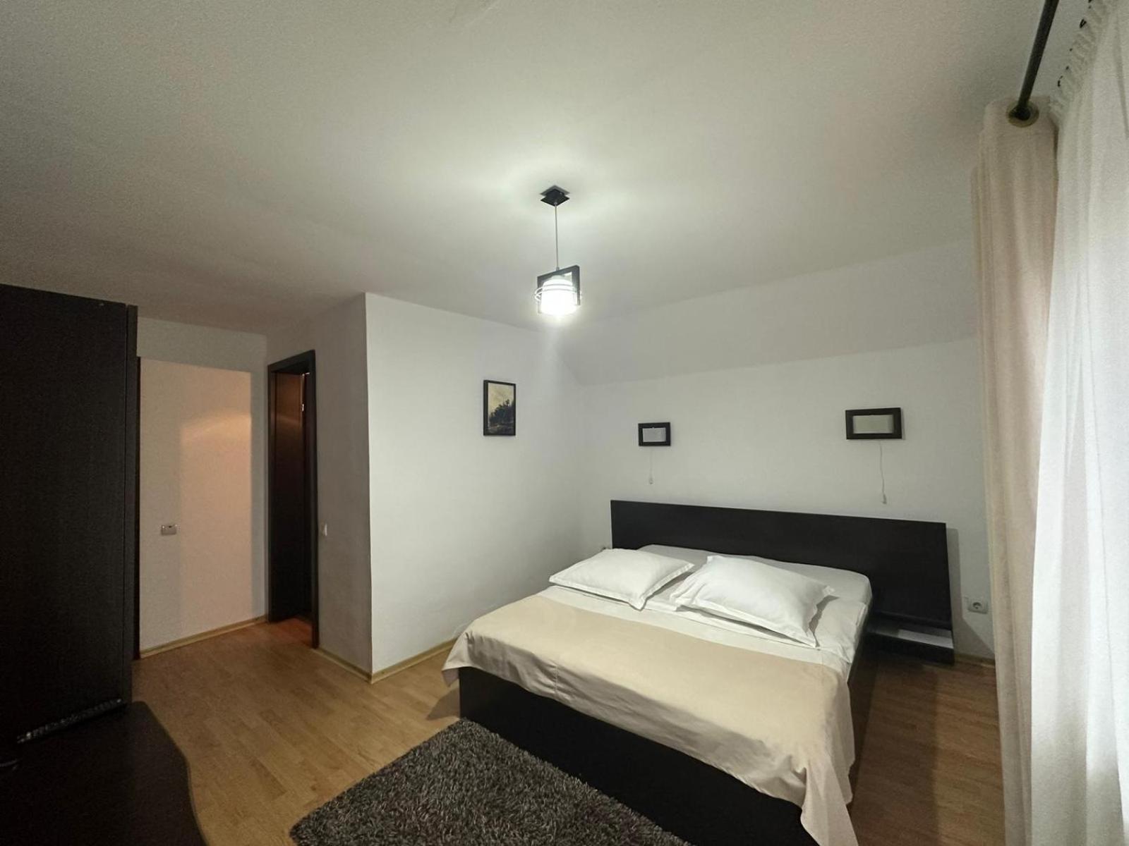 Casuta De Langa Izvor Hotel Moeciu De Sus Bagian luar foto