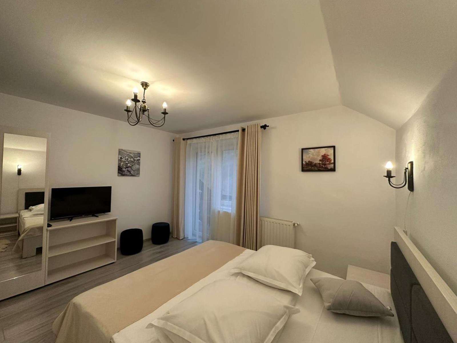 Casuta De Langa Izvor Hotel Moeciu De Sus Bagian luar foto