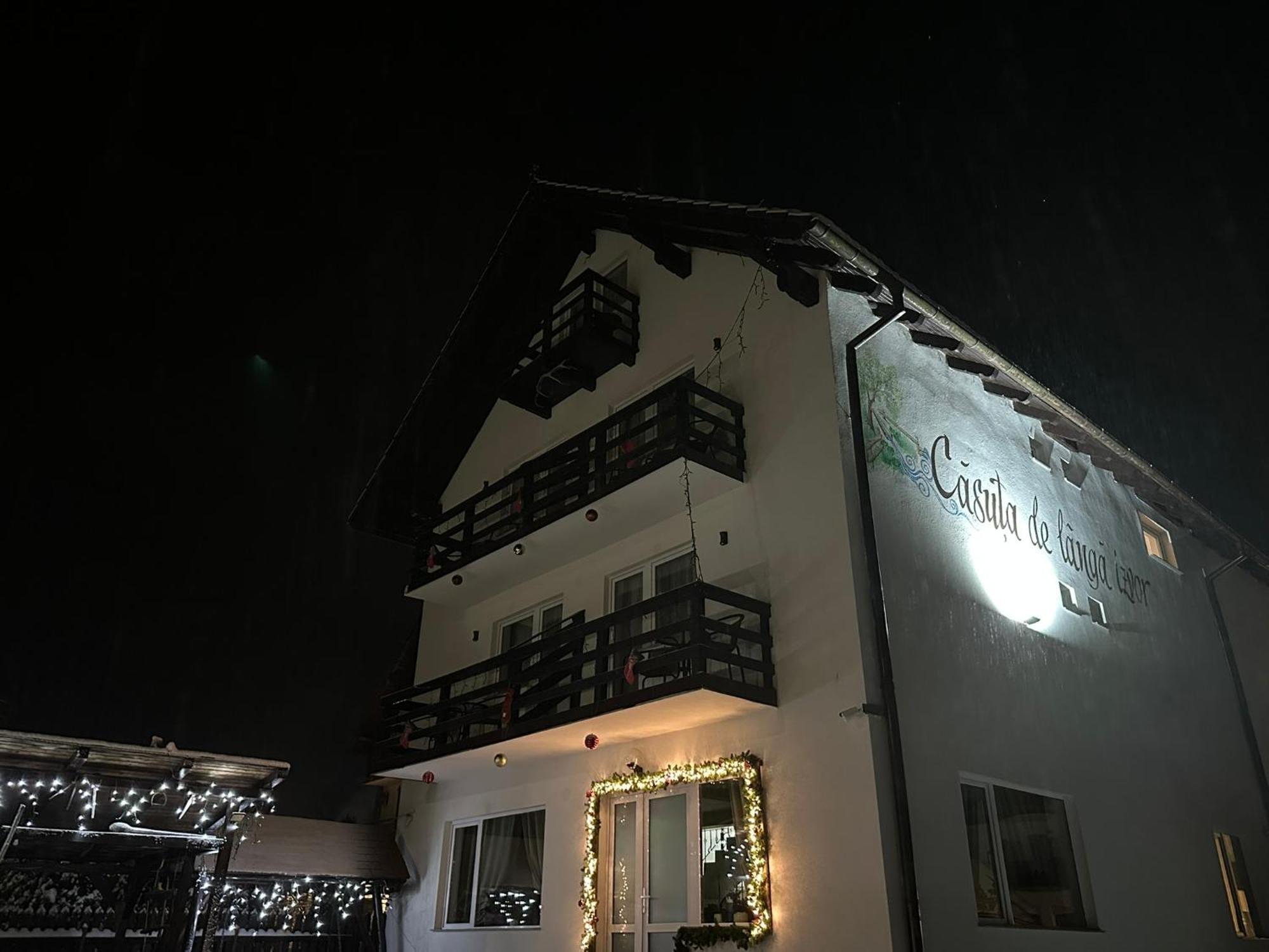 Casuta De Langa Izvor Hotel Moeciu De Sus Bagian luar foto