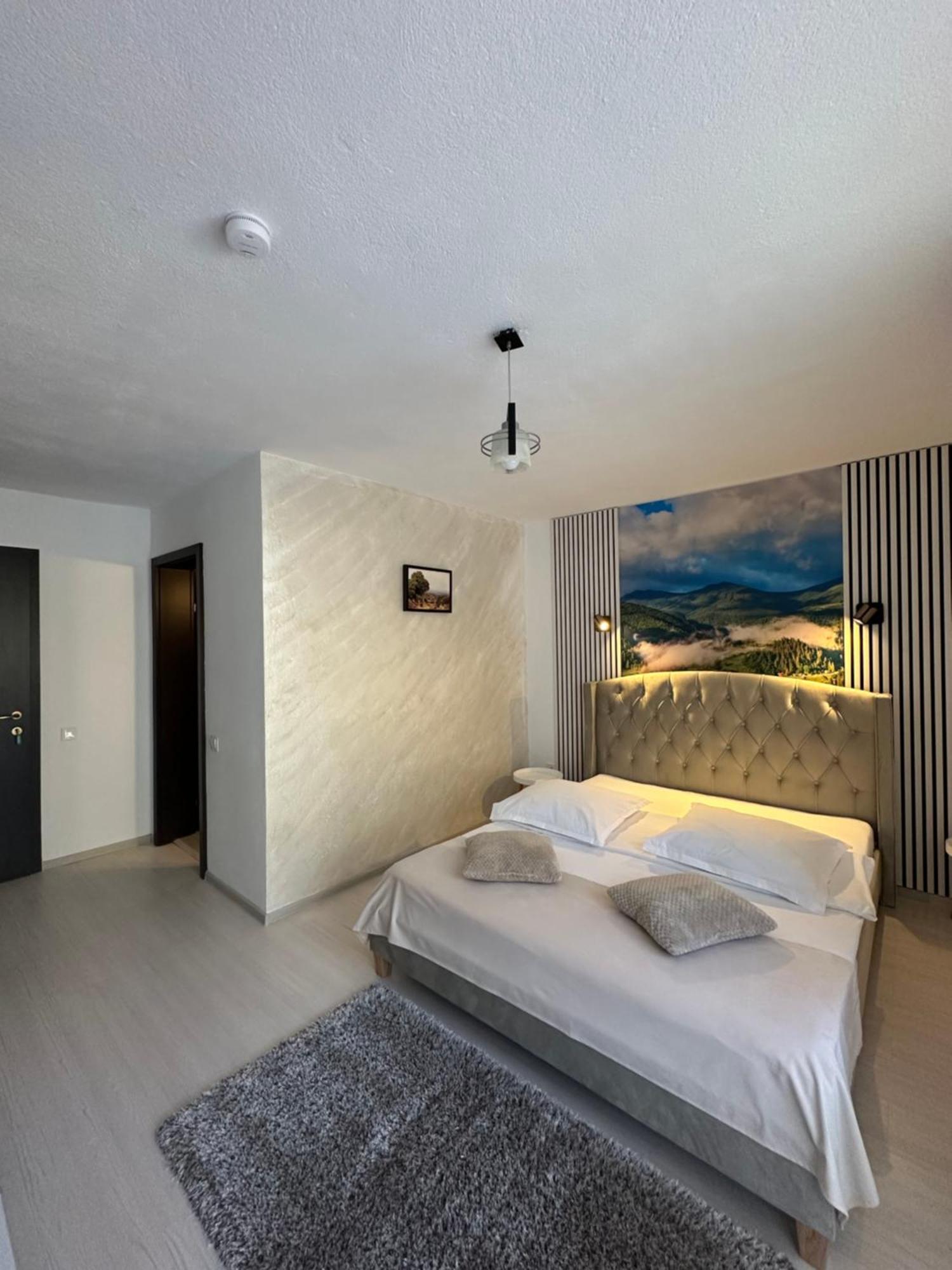 Casuta De Langa Izvor Hotel Moeciu De Sus Bagian luar foto