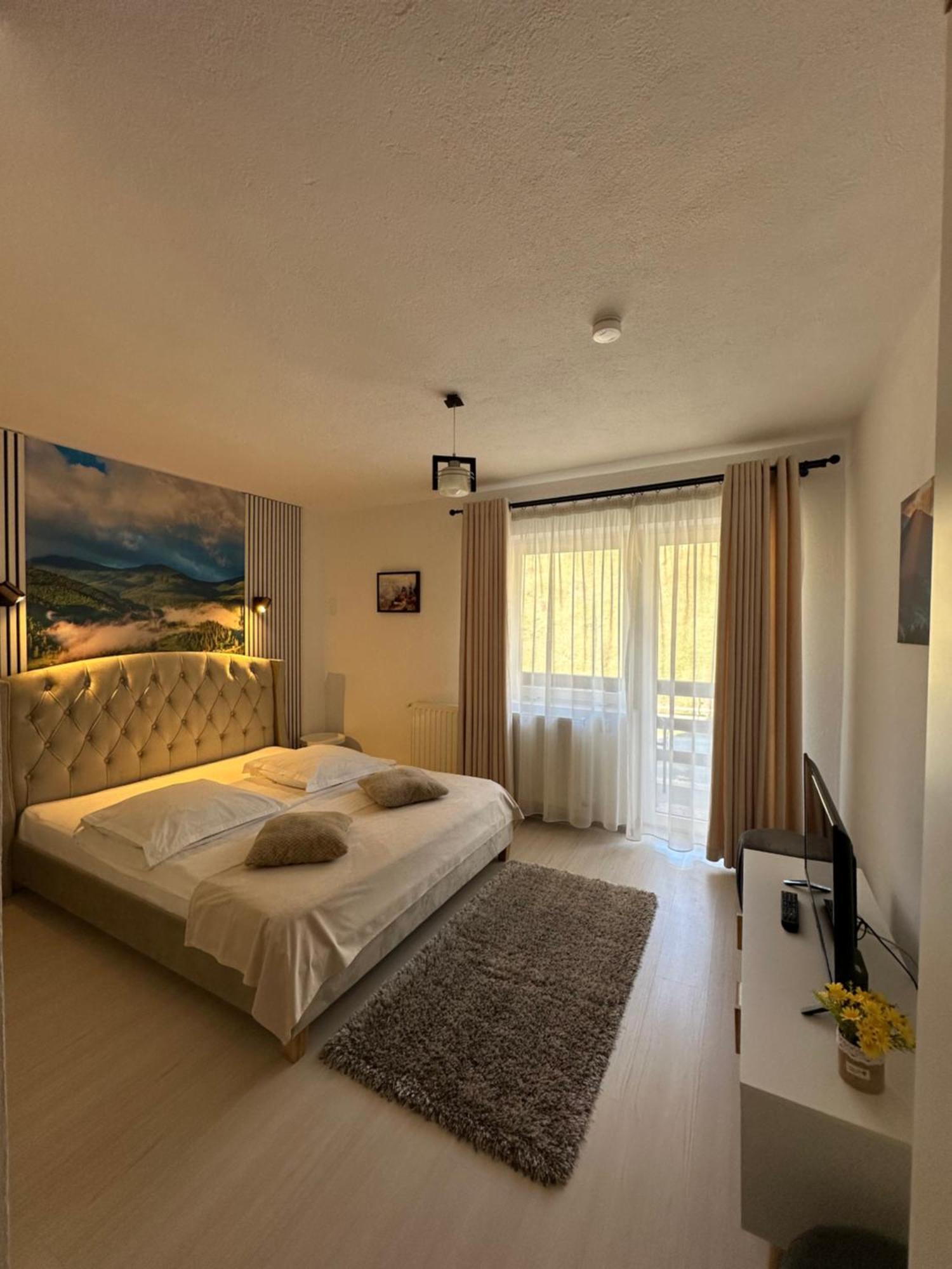 Casuta De Langa Izvor Hotel Moeciu De Sus Bagian luar foto