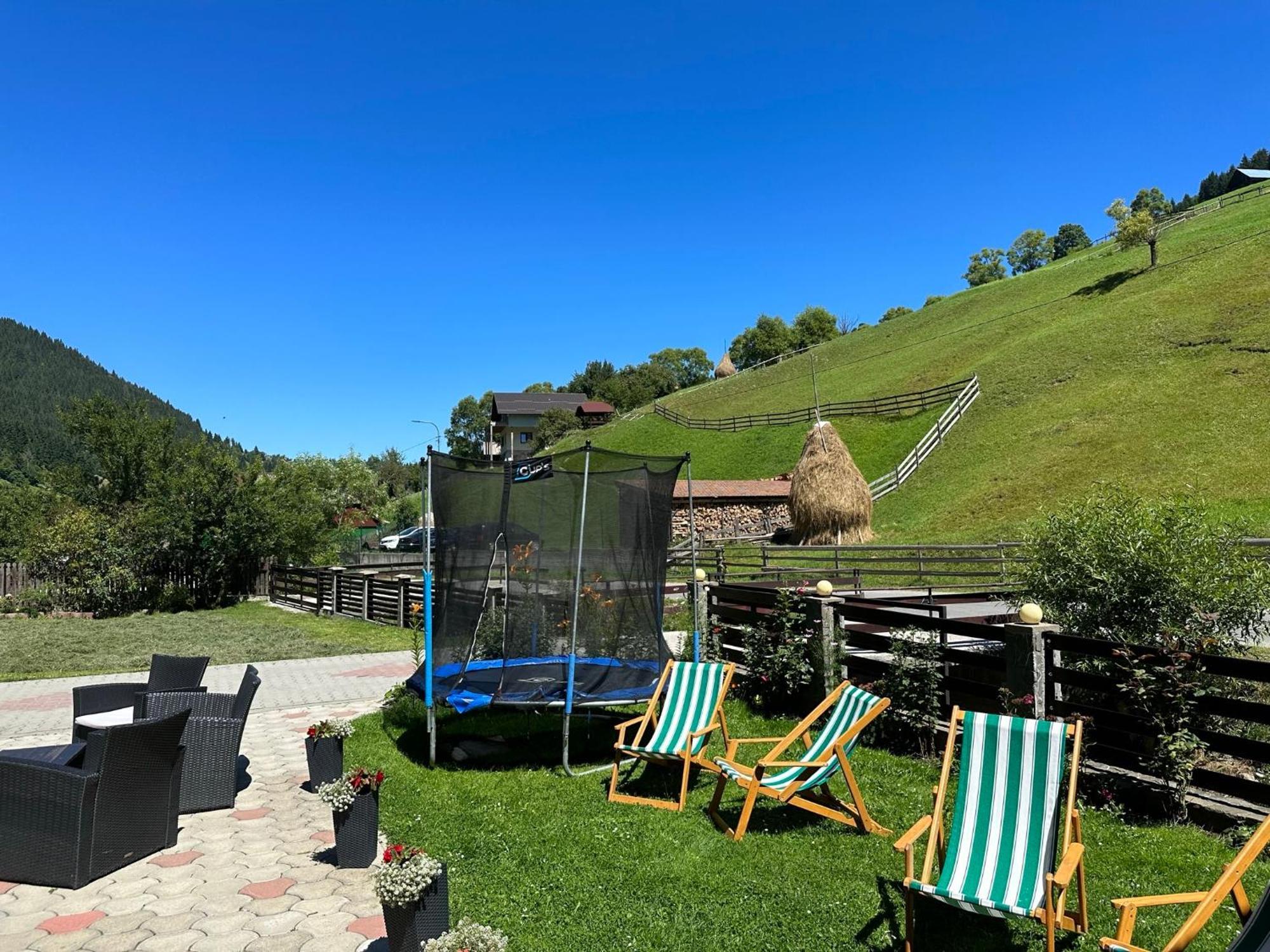Casuta De Langa Izvor Hotel Moeciu De Sus Bagian luar foto