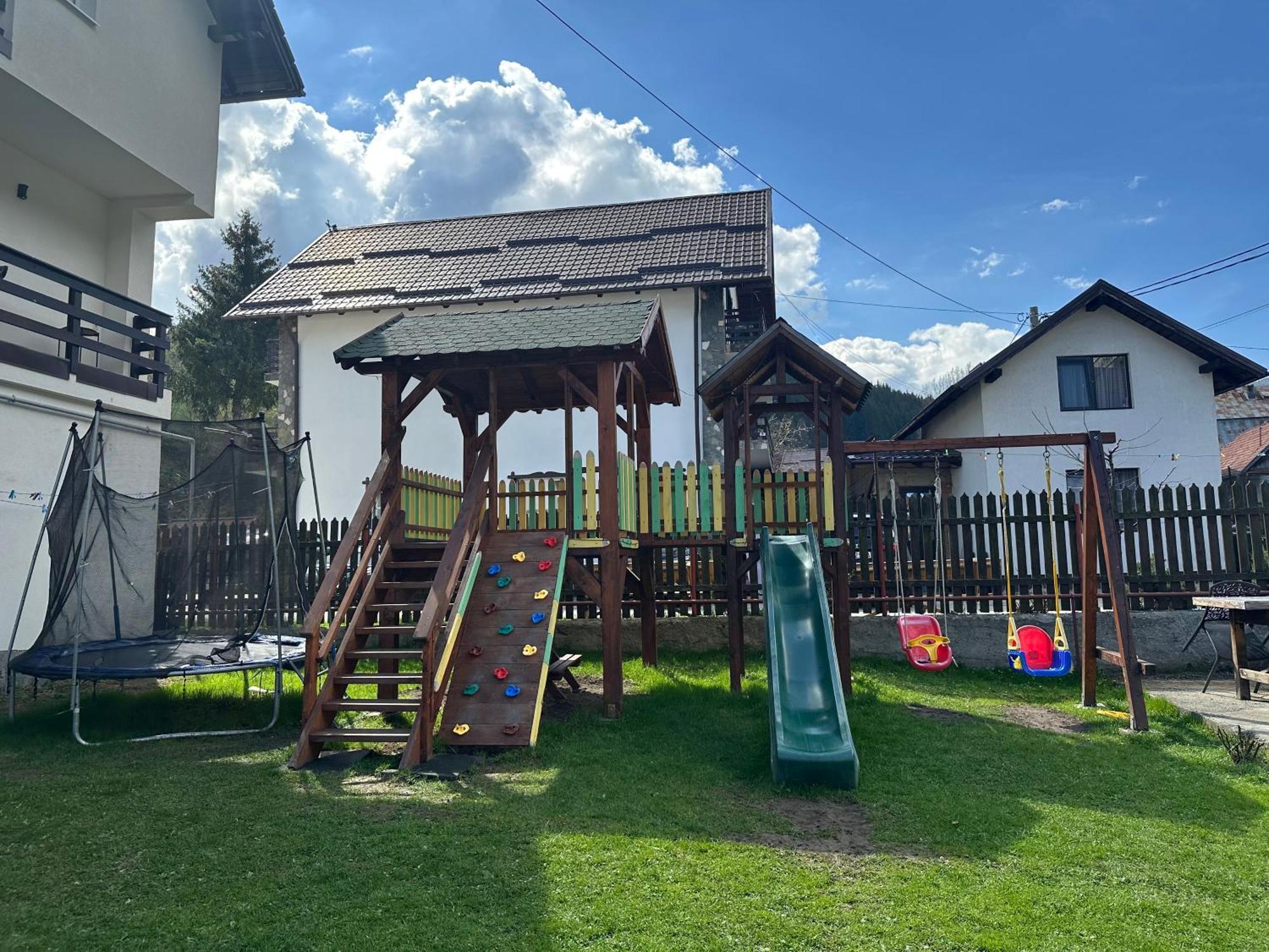 Casuta De Langa Izvor Hotel Moeciu De Sus Bagian luar foto